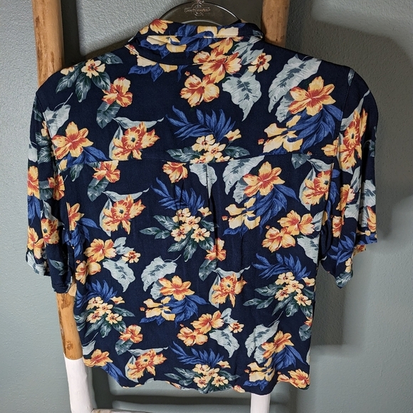 NWT Abercrombie tropical top Small - Picture 6 of 6